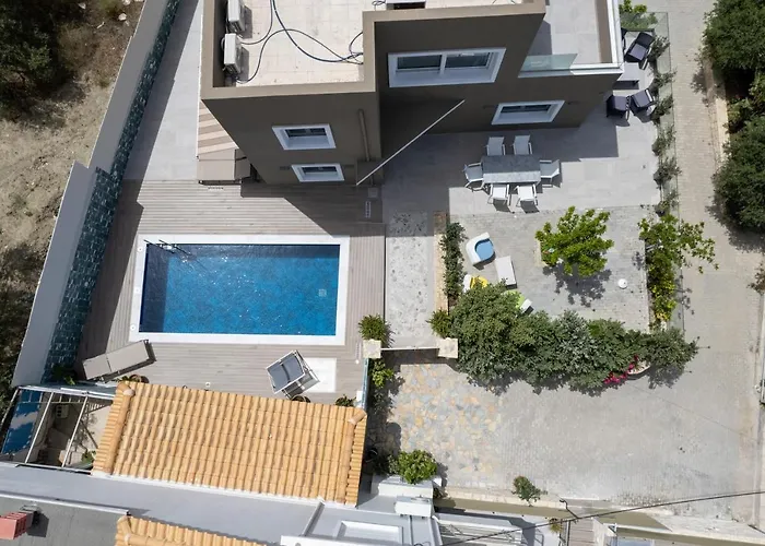 فيلة Thomas - Private Pool - Sleeps 7 *