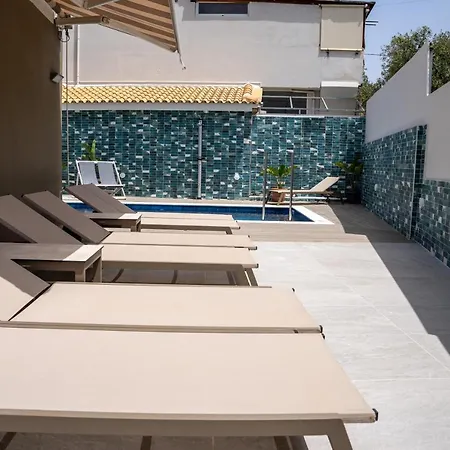 Villa Thomas - Private Pool - Sleeps 7 Hersonissos (Crete)