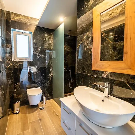 Vilă Thomas - Private Pool - Sleeps 7