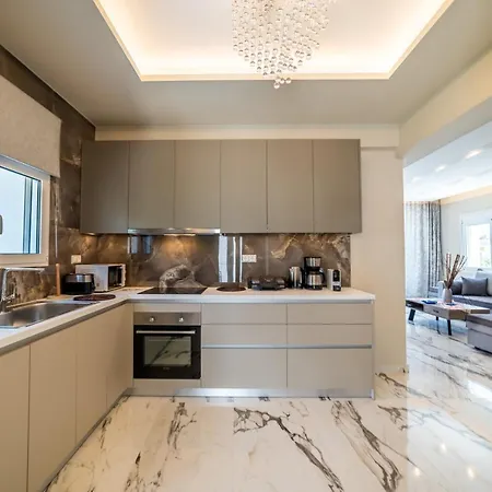 Villa Thomas - Private Pool - Sleeps 7 Chersonissos