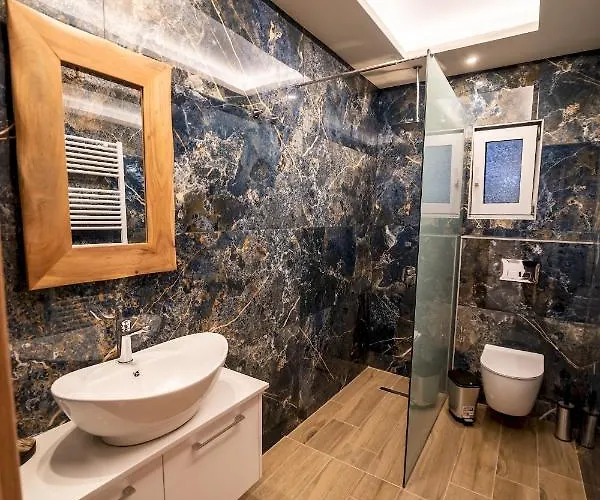 Thomas - Private Pool - Sleeps 7 Vilă