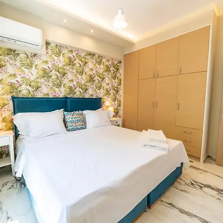 Thomas - Private Pool - Sleeps 7 Villa