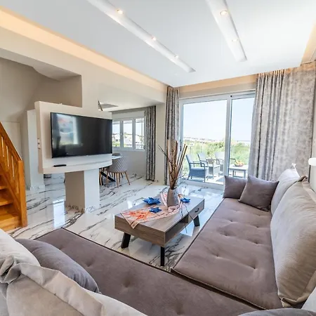 Thomas - Private Pool - Sleeps 7 Villa Hersónissos